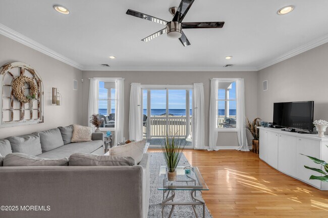 Building Photo - 239 Beach Front