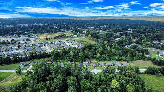 Building Photo - 517 Lovers Ln