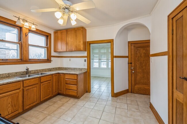 Building Photo - 1838 Kenilworth Ave