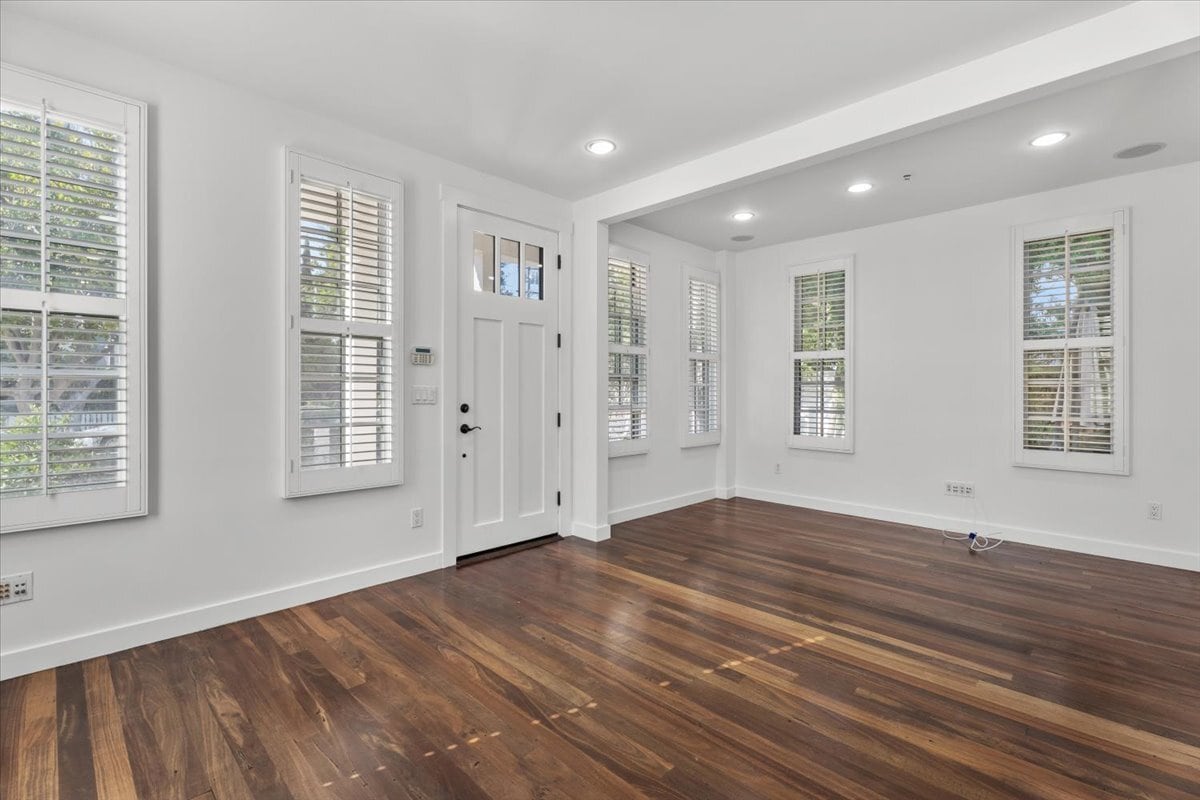 Building Photo - 1229 22nd St