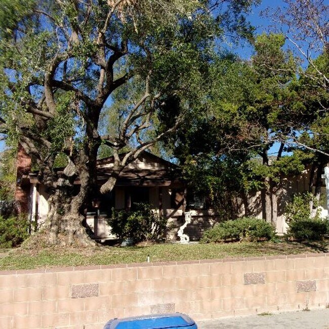 Building Photo - Spacious Private Home with Pool on Nearly Half an Acre