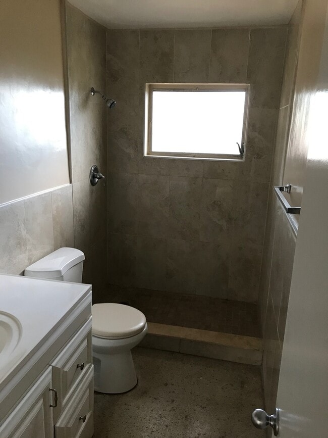 Building Photo - 8362 Cristobal Cir