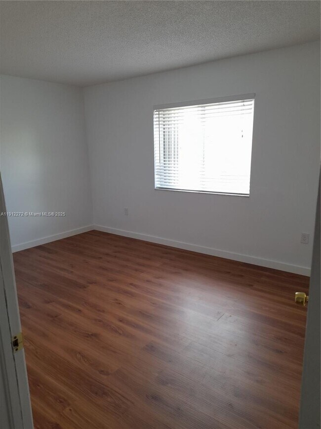 Building Photo - 551 NW 82nd Ave