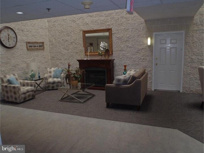 Building Photo - 3100 Centennial Station