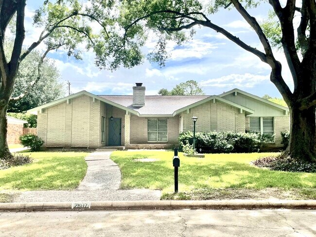 Primary Photo - 2607 Bermuda Dunes Dr