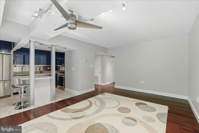 Building Photo - 1425 Northgate Square