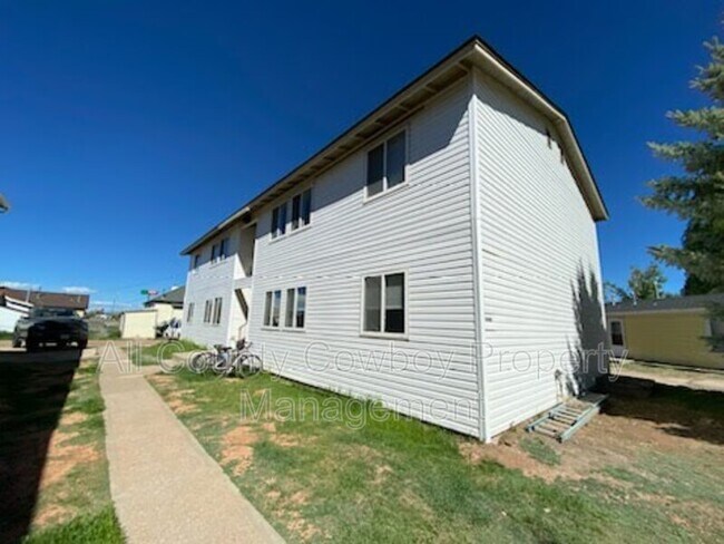 Building Photo - 527 E Spring Creek Dr