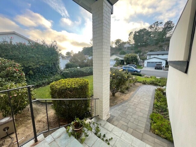 Building Photo - 13161 Shalimar Pl