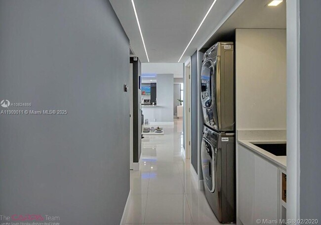 Building Photo - 4000 Towerside Terrace