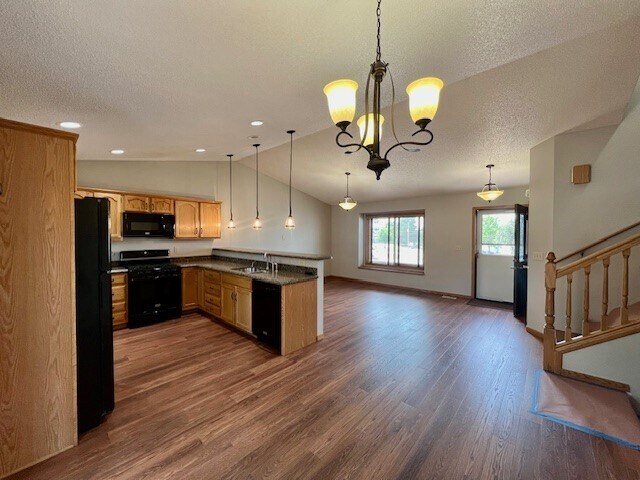 Building Photo - 1028 Park Hill Ct