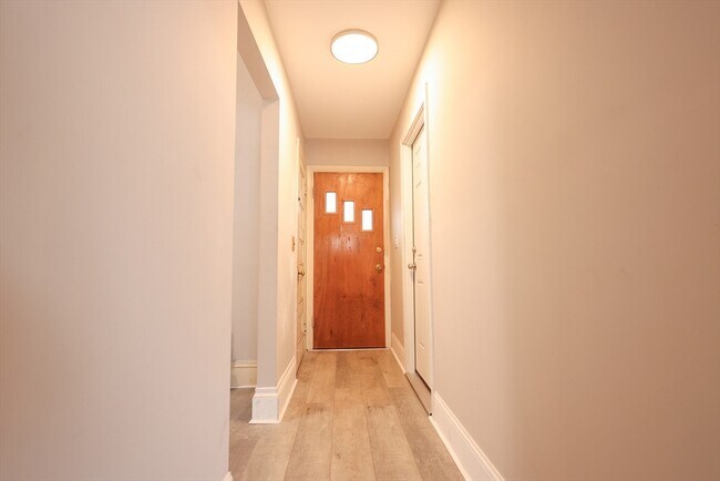 Building Photo - 31 Graham St