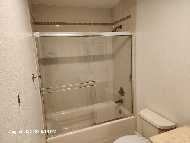 Building Photo - 3148 Via Alicante
