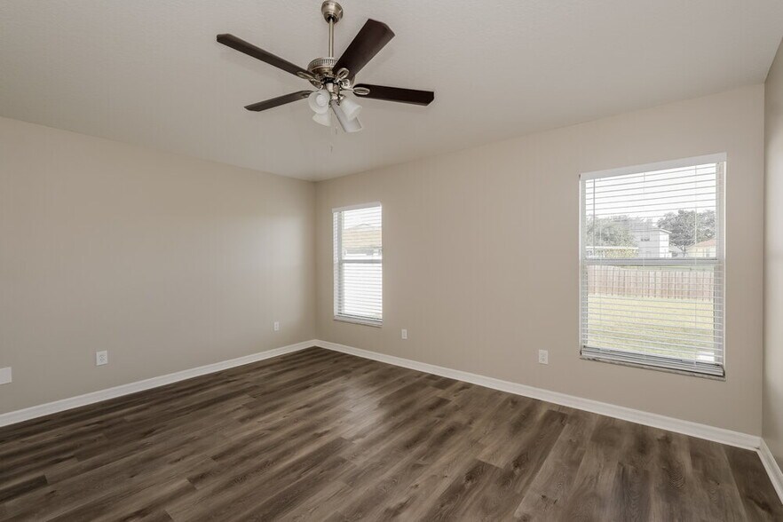 Building Photo - 10623 Navigation Dr