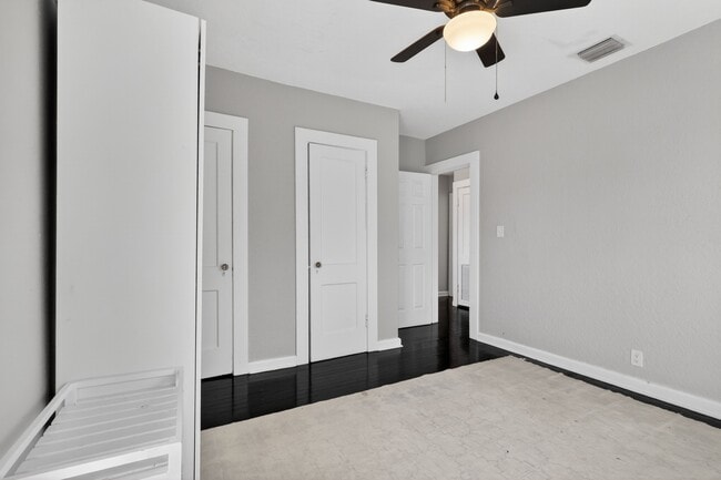 Building Photo - 412 El Prado