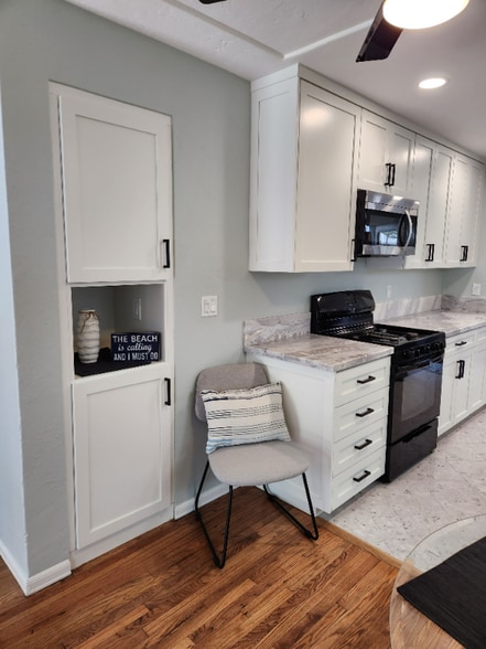 Building Photo - 720 Coronado Ct