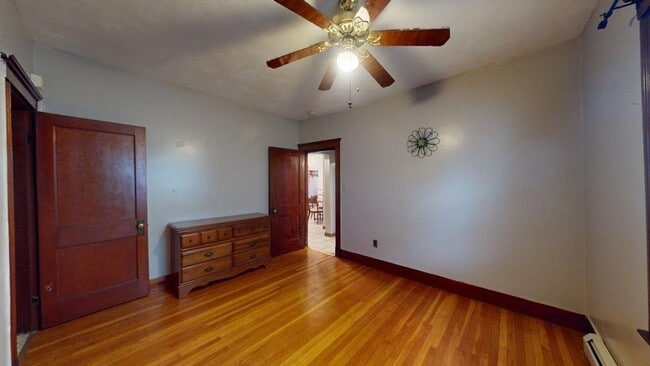 Building Photo - 139 Hillsdale Rd