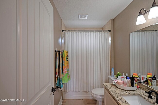 Building Photo - 3693 Lightview Ln