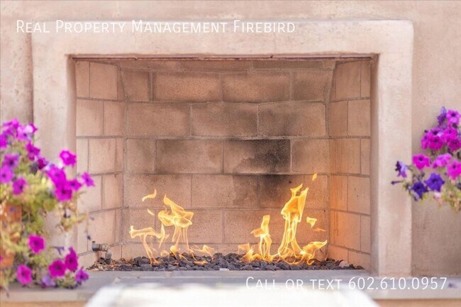 Building Photo - 4921 S Vista Pl