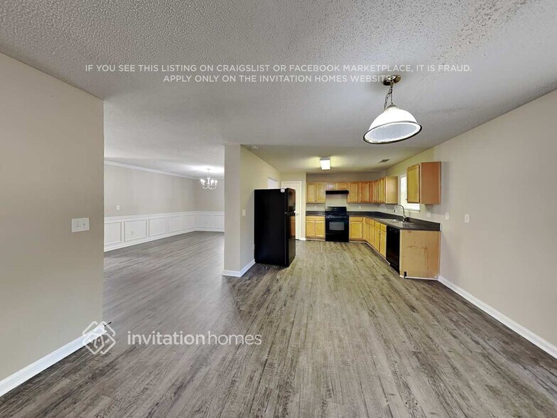 Building Photo - 254 Bonnes Dr SW