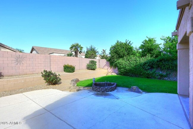 Building Photo - 6514 E Nisbet Rd