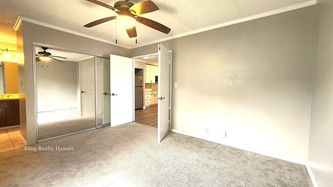 Building Photo - ** VERY CLEAN & UPGRADED 2 br / 2 bath / 2...
