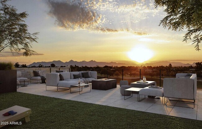 Building Photo - 5000 N Camelback Rdg Dr