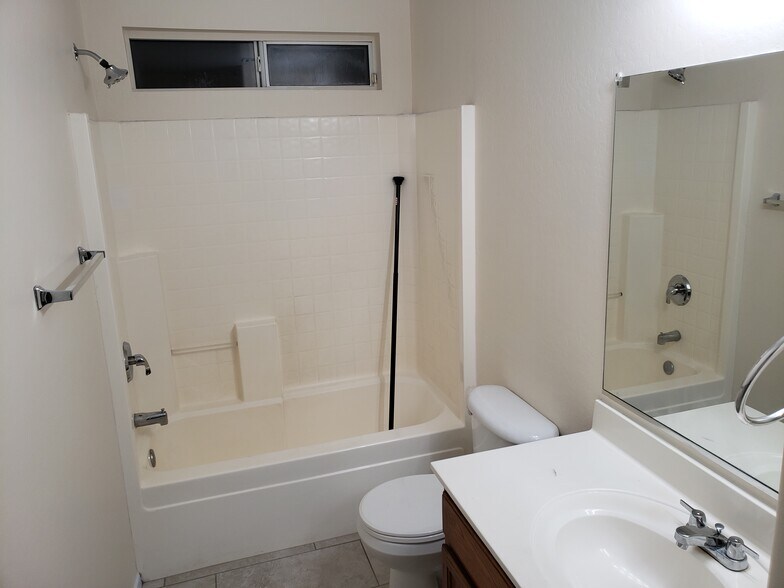 Building Photo - 1503 S 228th CT
