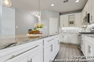 Building Photo - 8732 Stackstone