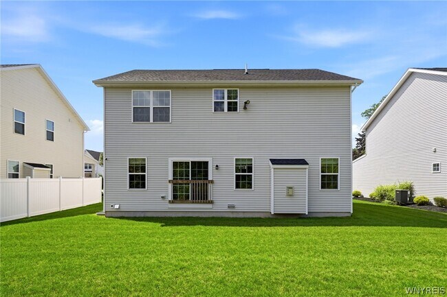 Building Photo - 100 Lynette Ln