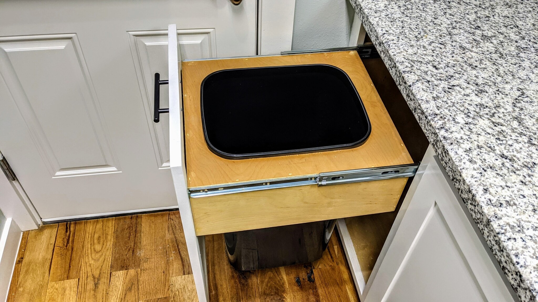 Building Photo - 919 Hendricks Ave