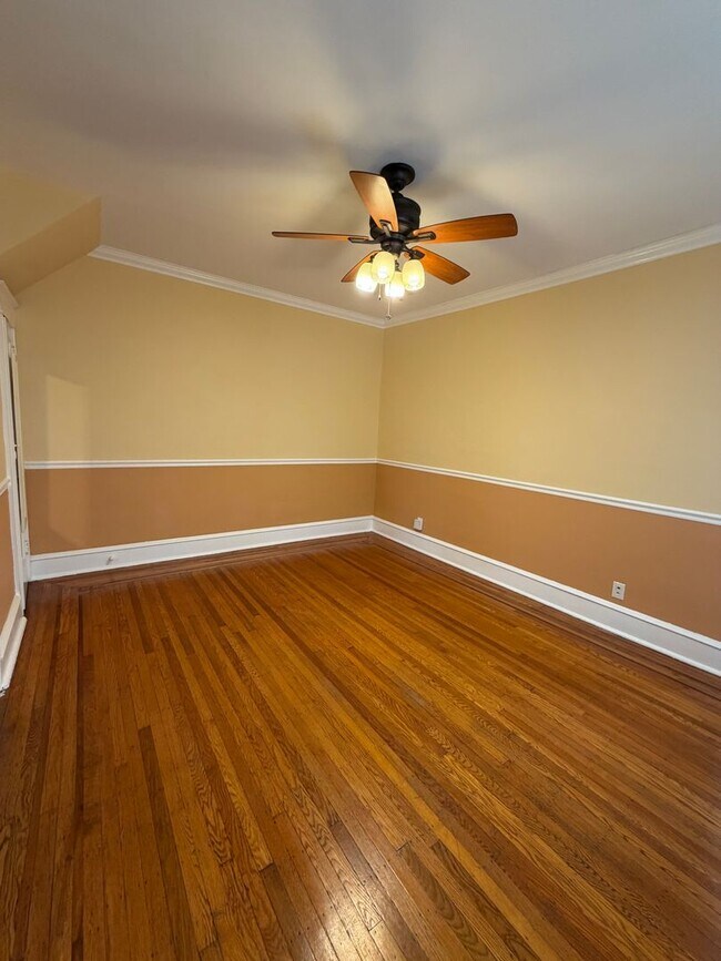 Building Photo - Spacious 3 Bedroom Home – Backyard + Porch Included!