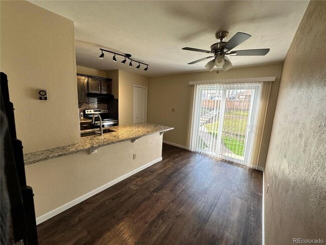 Building Photo - 5283 Wyandot St