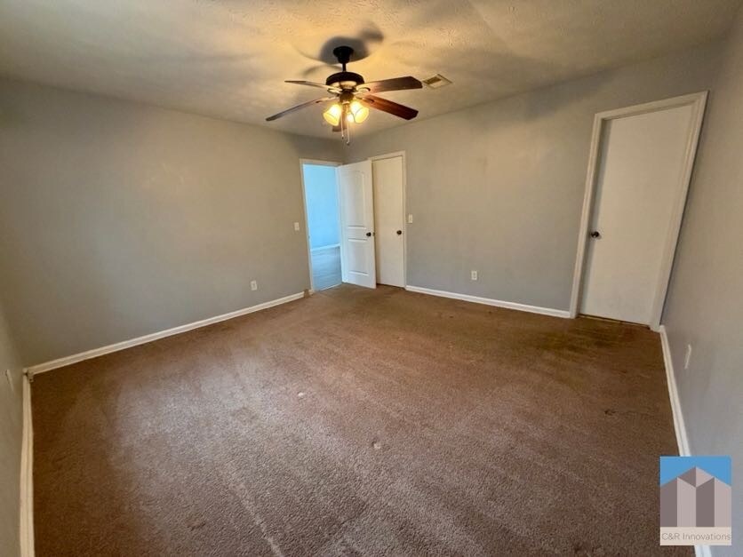 Building Photo - 804 Emerald Forest Cir