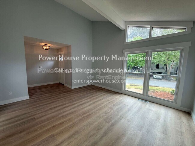 Building Photo - 120 Leeward Ln