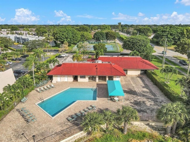 Building Photo - 2901 Fiore Way