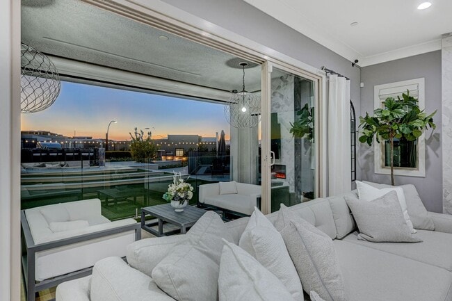 Building Photo - Distinctive Fully Furnished Estate in The Canyons!