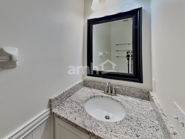 Building Photo - 12646 Evington Point Dr