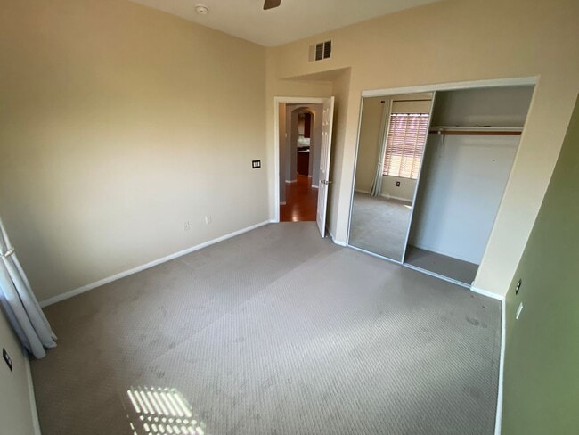 Building Photo - 11865 Tevare Ln