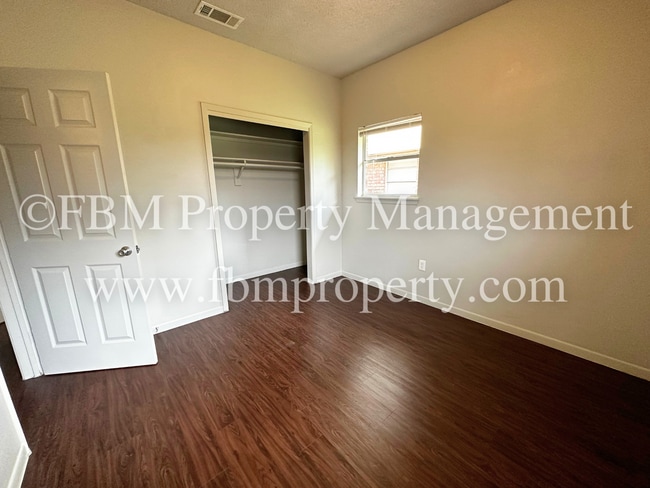 Building Photo - Willow Court Apartments, Unit 502 - 2 Bedroom, 1 Bathroom Apartment Home in Mexia, TX!