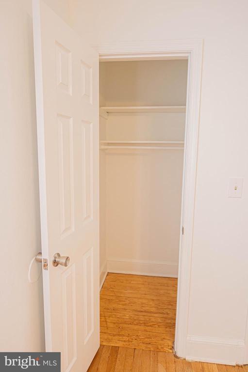 Building Photo - 308 N Division St