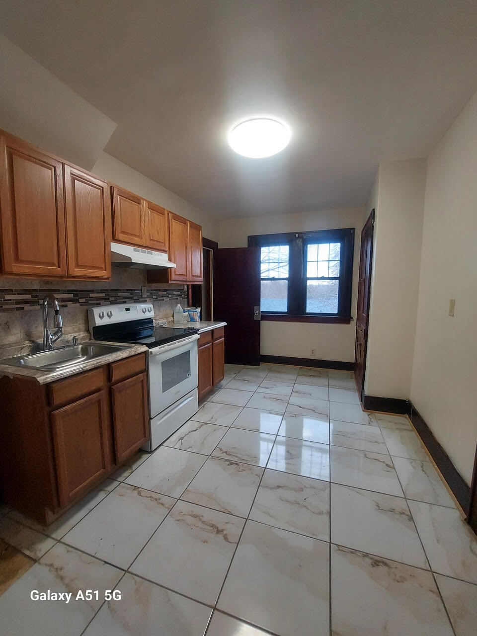 Building Photo - 442 N Main St