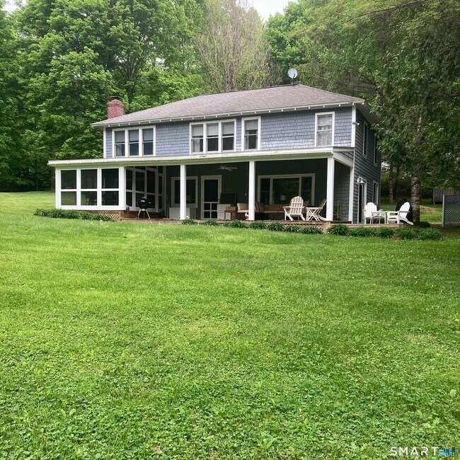 Building Photo - 312 Twin Lakes Rd