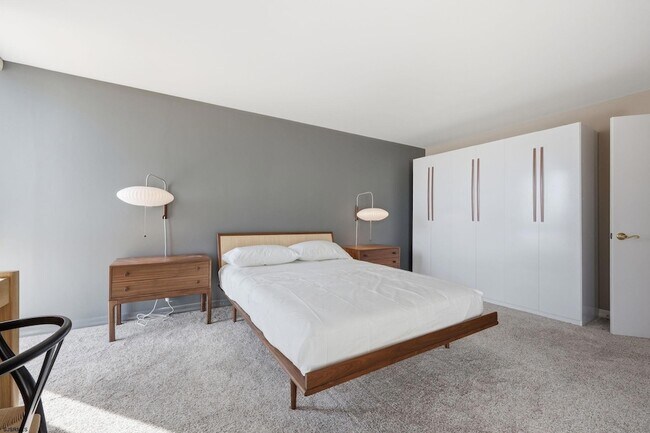 Building Photo - 2700 Atlantic Ave