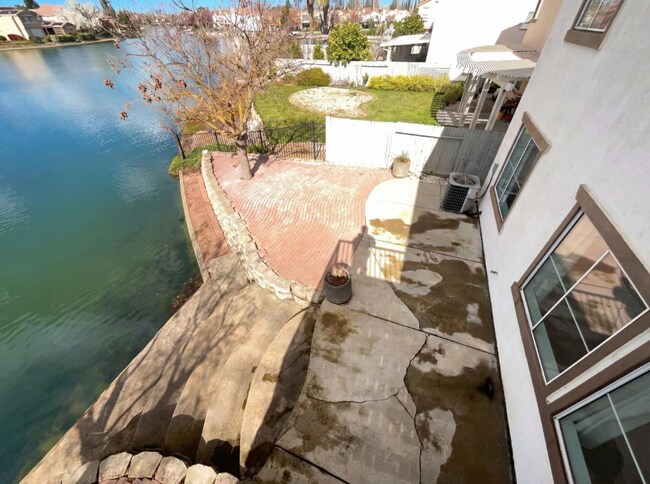 Building Photo - 2724 Bertolani Cir