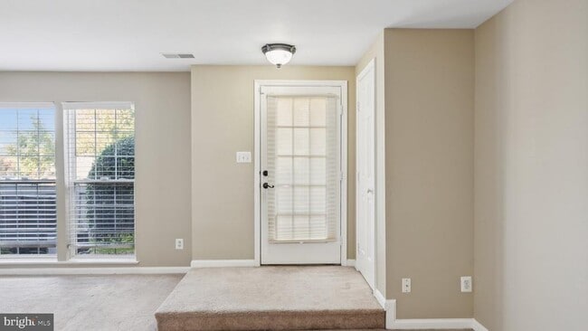 Building Photo - 9304 Witch Hazel Way