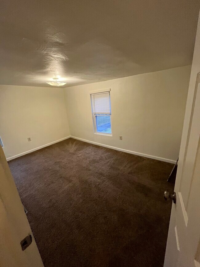 Building Photo - 4485 1st St