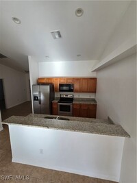 Building Photo - 3820 SW 16th Pl