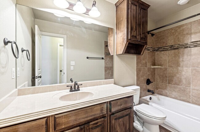 Building Photo - 1617 Shadow Canyon Dr