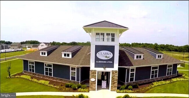 Building Photo - 41416 Heritage Ln