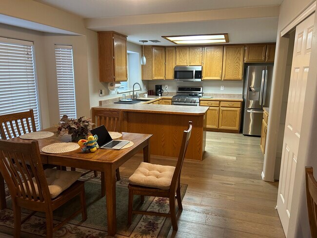 Building Photo - 2407 S Rocking Horse Ln